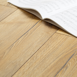 LAMINAT 12mm/Kl.33 SOUND V FUGA 3884x HRAST OPERA p=1,293 m2 