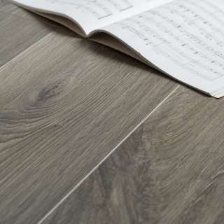 LAMINAT 12mm/Kl.33 SOUND V FUGA 3885x HRAST FADO, RASPOLOŽIVO 7,758m2 