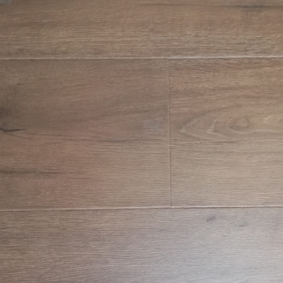 LAMINAT  8mm/Kl.32 CAVALIER 737x RUSTIK HRAST p=2,179 m2 