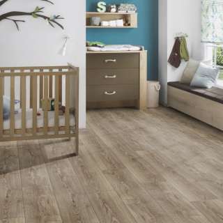 LAMINAT  8mm/Kl.32 SUPER NATURAL CLASSIC PURE+ K482 HRAST TWILIGHT p=2,260 m2 