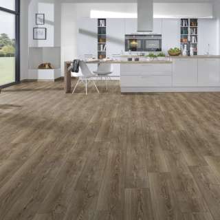 LAMINAT  8mm/Kl.32 SUPER NATURAL CLASSIC PURE+ K482 HRAST TWILIGHT p=2,260 m2 