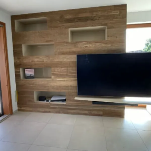 TROSLOJNA PANEL PLOČA HRAST 21x2500x1220 mm 