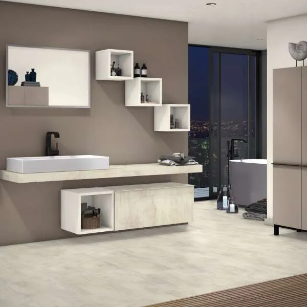 IVERICA OPLEMENJENA U748 ST9 18/2800/2070mm EGGER 