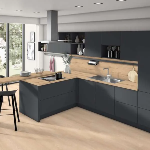 IVERICA OPLEMENJENA U968 ST9 18/2800/2070mm EGGER 