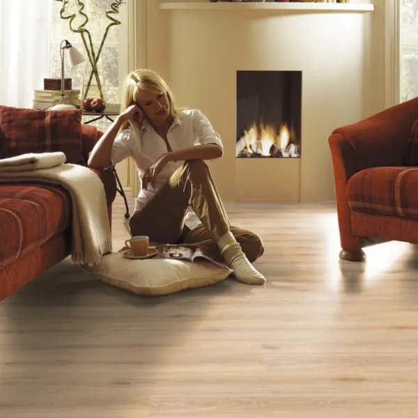 LAMINAT 12mm/Kl.33 SOUND V FUGA 3884x HRAST OPERA p=1,293 m2 