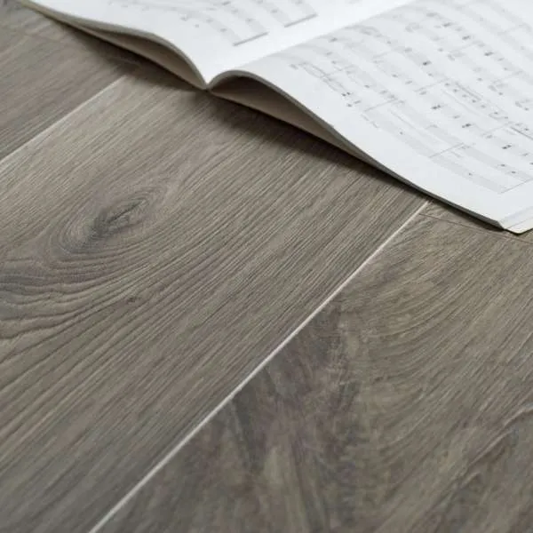 LAMINAT 12mm/Kl.33 SOUND V FUGA 3885x HRAST FADO, RASPOLOŽIVO 7,758m2 