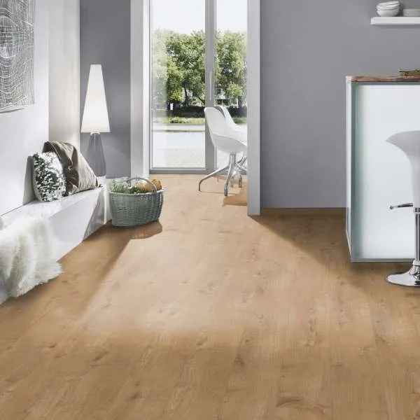 LAMINAT  8mm/Kl.32 SUPER NATURAL CLASSIC PURE+ 5985 HRAST SHERWOOD p=2,260 m2 