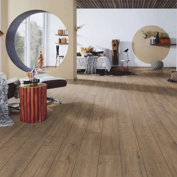 LAMINAT  8mm/Kl.32 SUPER NATURAL CLASSIC PURE+ K635 HRAST APOLLO p=2,260 m2 