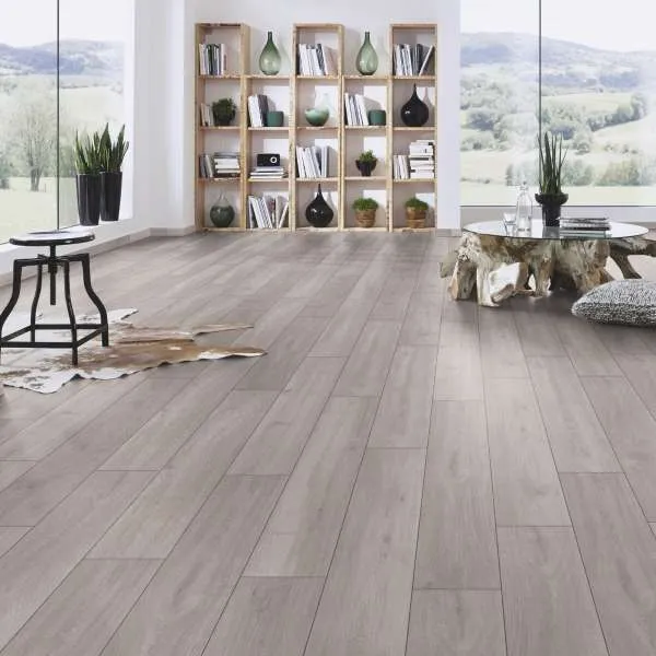 LAMINAT 10mm/Kl.32 KRONOSTEP PURE+ 5946 HRAST ROCKFORD p=1,76 m2 
