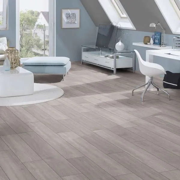 LAMINAT 10mm/Kl.32 KRONOSTEP PURE+ 5946 HRAST ROCKFORD p=1,76 m2 