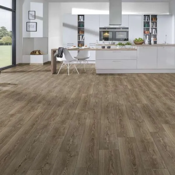 LAMINAT  8mm/Kl.32 SUPER NATURAL CLASSIC PURE+ K482 HRAST TWILIGHT p=2,260 m2 