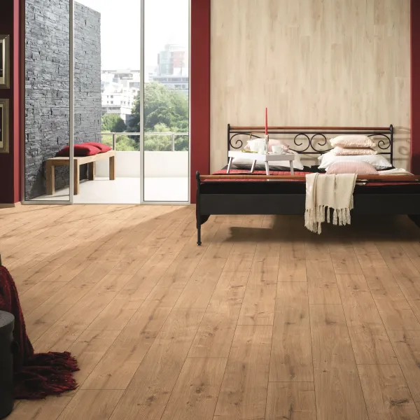 LAMINAT  7mm/Kl.31 KRONOSTEP 8837x HRAST ENGLESKI p=2,4672 m2 