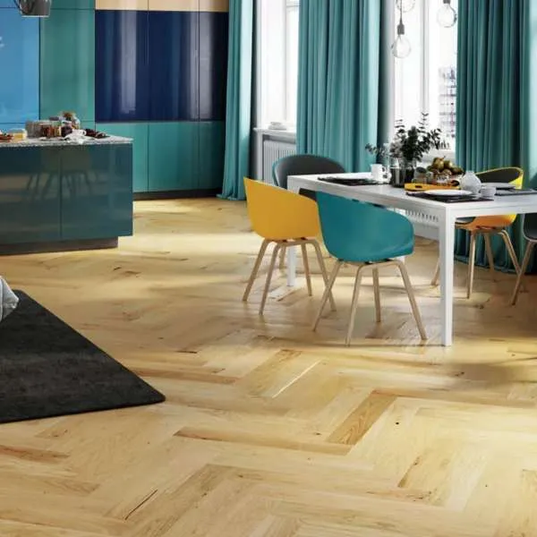 PARKET RIBLJA KOST HERRINGBONE CARAMEL 725/130/14 mm p=0,65 m2 