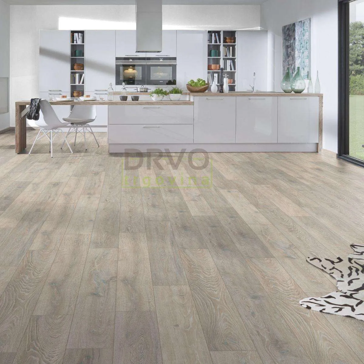 LAMINAT  8mm/Kl.32 SUPER NATURAL CLASSIC V FUGA 5543x HRAST COLORADO p=2,2204 m2 