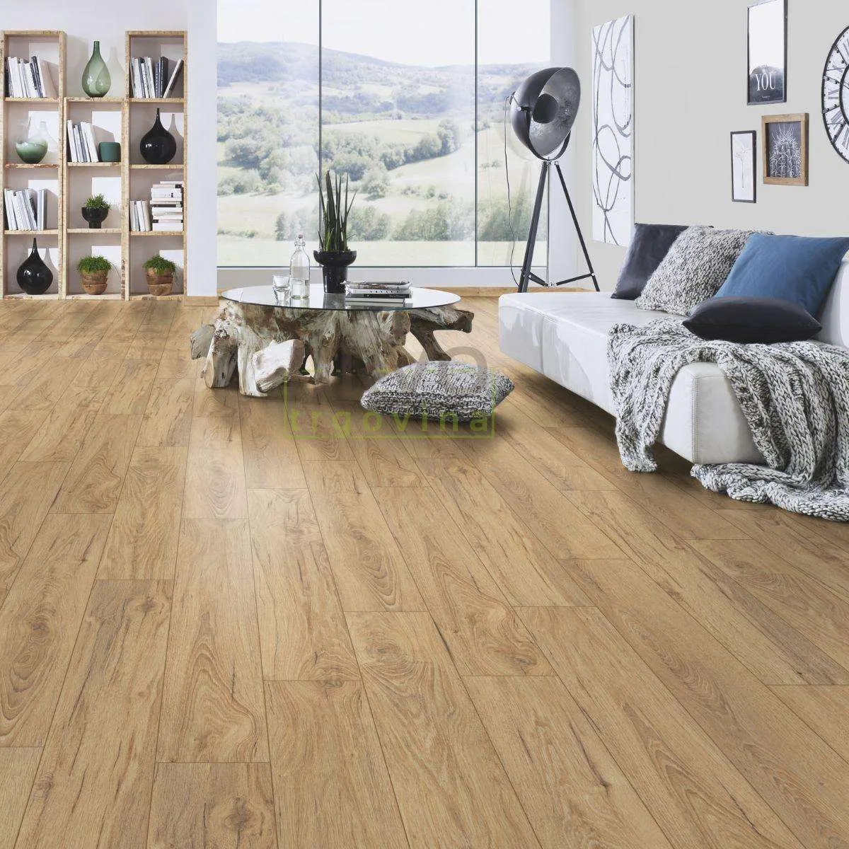 LAMINAT  8mm/Kl.32 SUPER NATURAL CLASSIC PURE+ K419 HRAST ARMOURY p=2,260 m2 