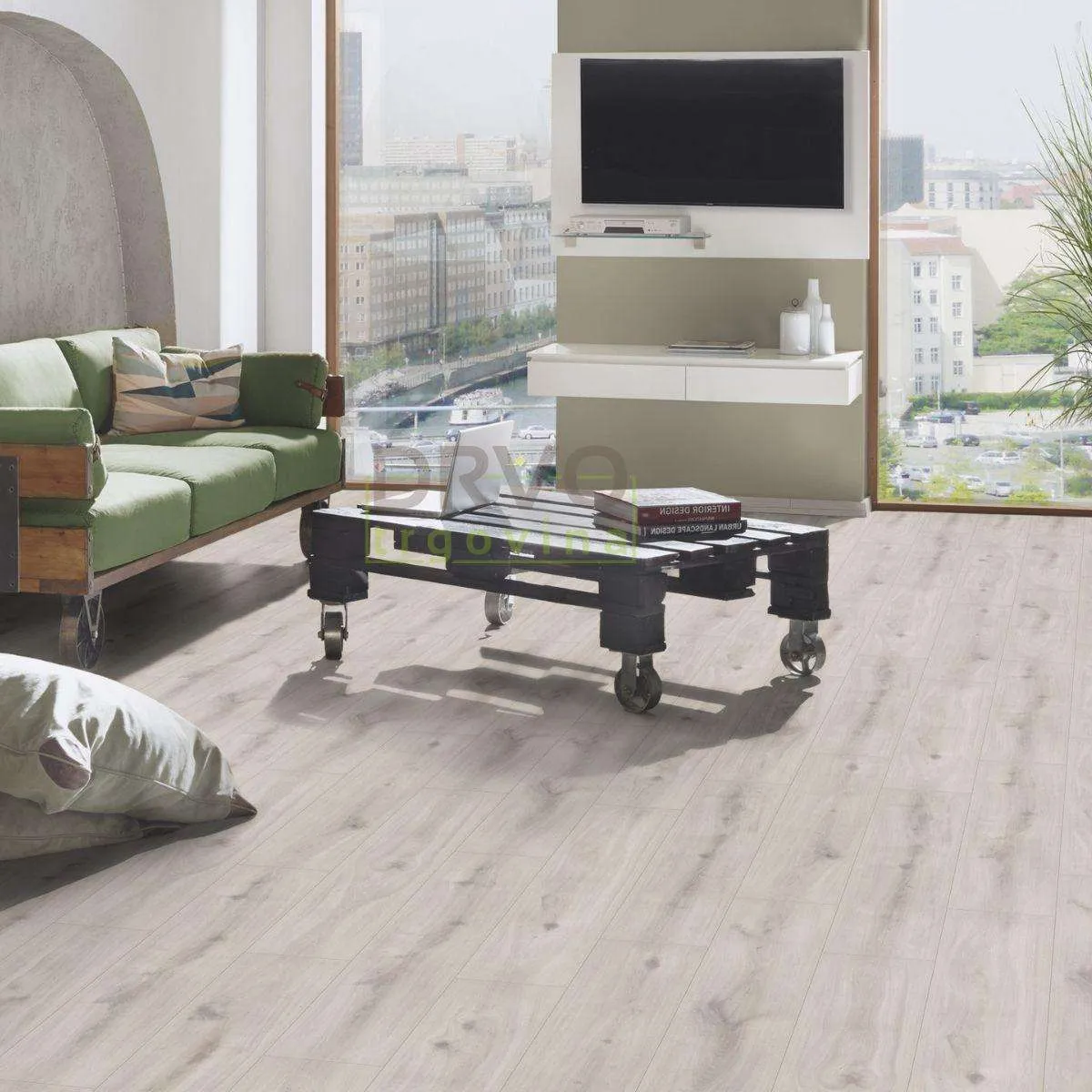 LAMINAT  8mm/Kl.33 ORGANIC Orca PURE + K231 HRAST MISTY p=2,26 m2 