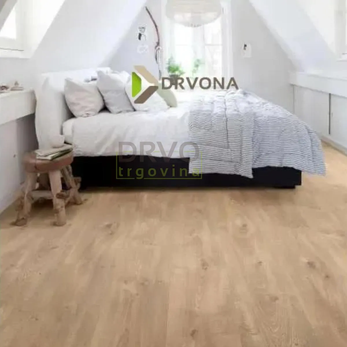 LAMINAT 10mm/Kl.33 TRADITION 653x HRAST GARDA p=1,69 m2 