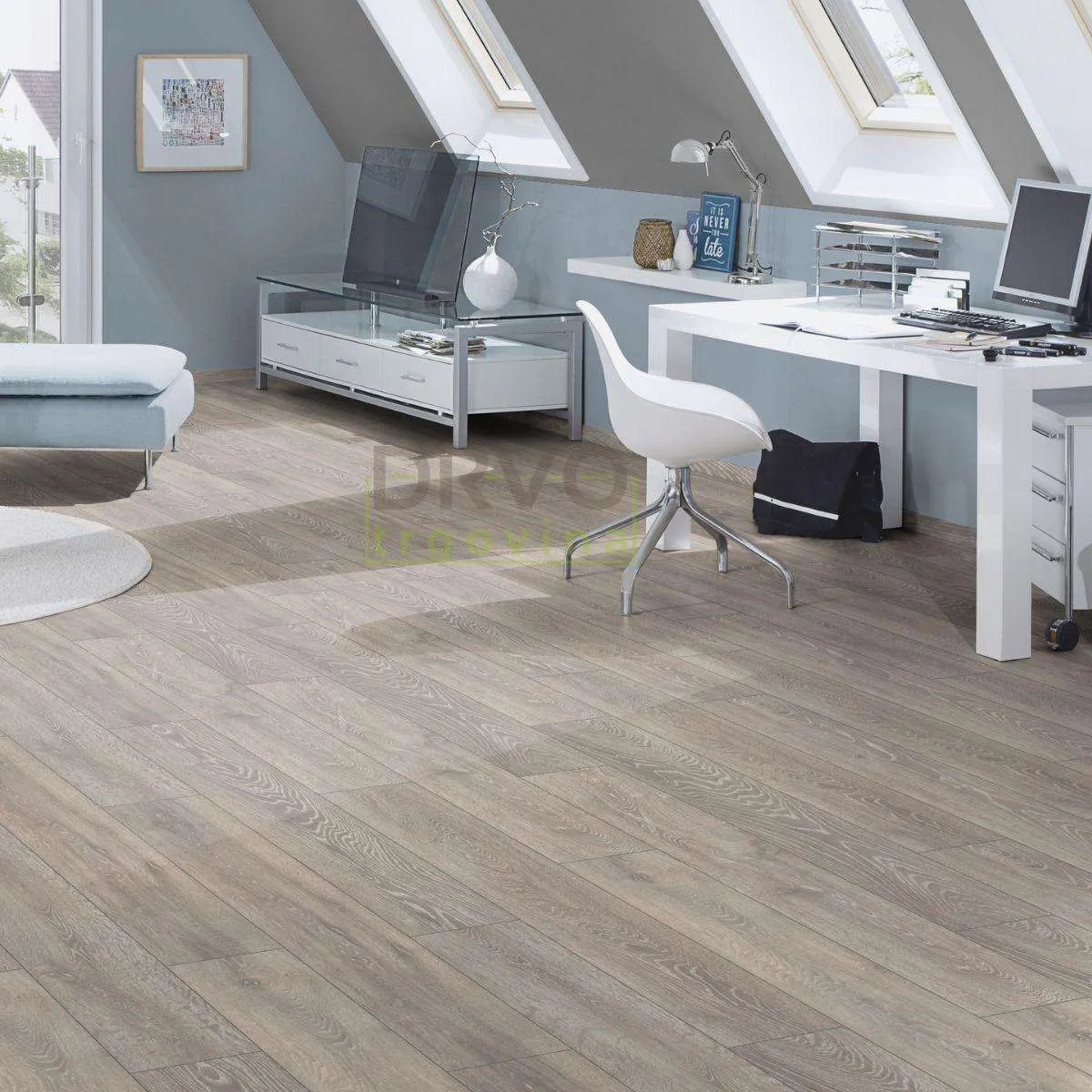LAMINAT  8mm/Kl.32 SUPER NATURAL CLASSIC PURE+ 5542 HRAST SIVI p=2,260 m2 