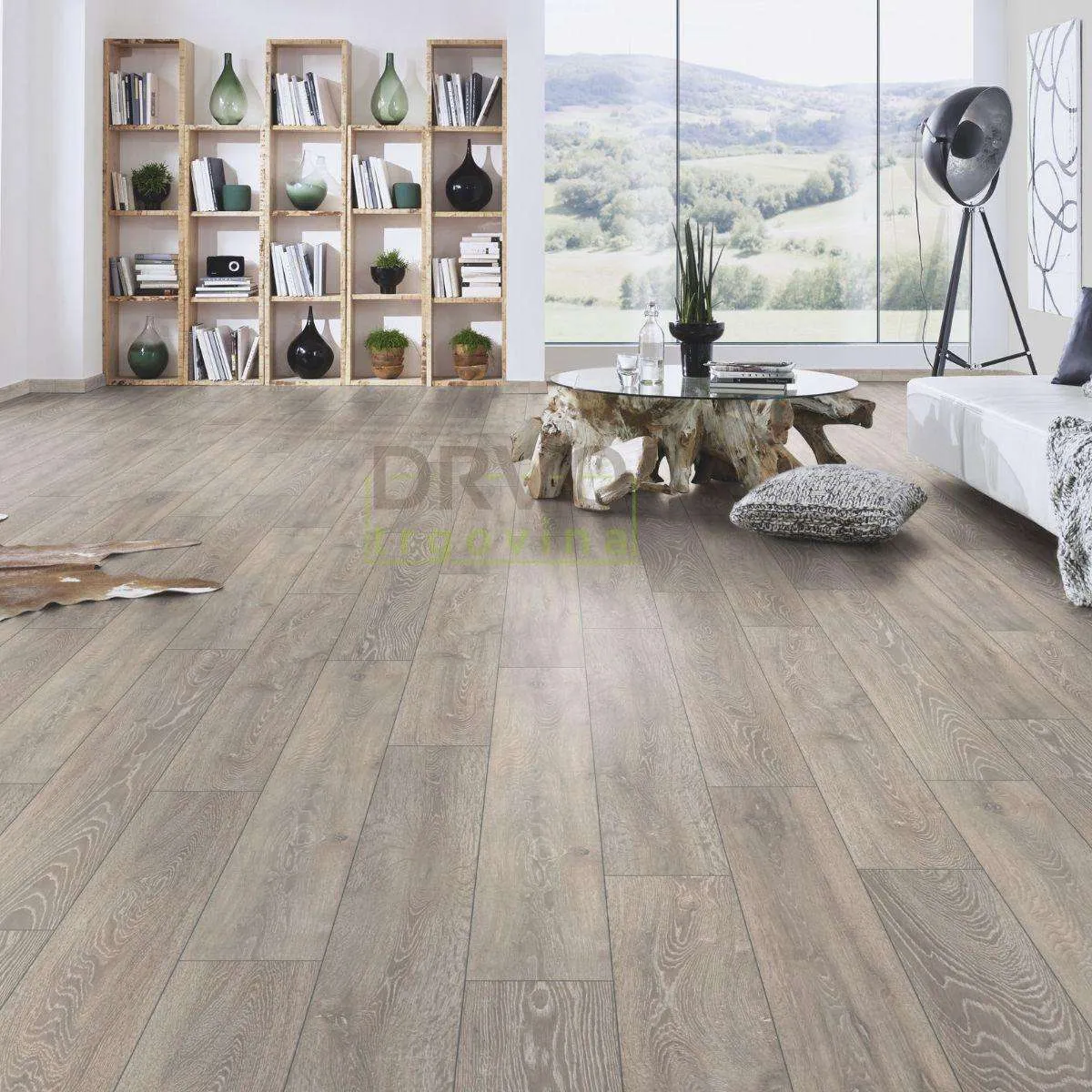 LAMINAT  8mm/Kl.32 SUPER NATURAL CLASSIC PURE+ 5542 HRAST SIVI p=2,260 m2 