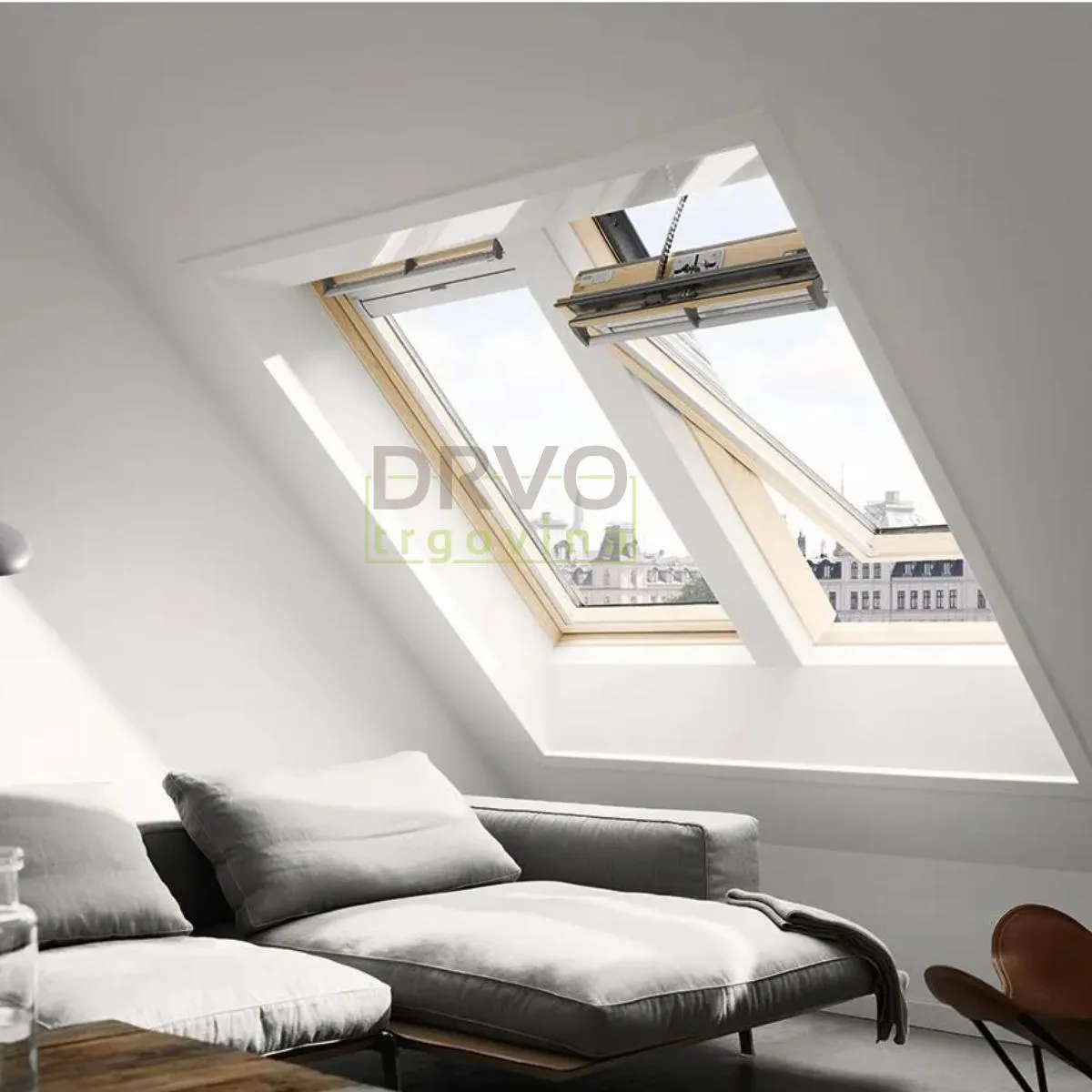 VELUX PREMIUM KROVNI PROZOR, BEZBOJNI LAK, EL. NAPAJANJE, STAKLO 70 