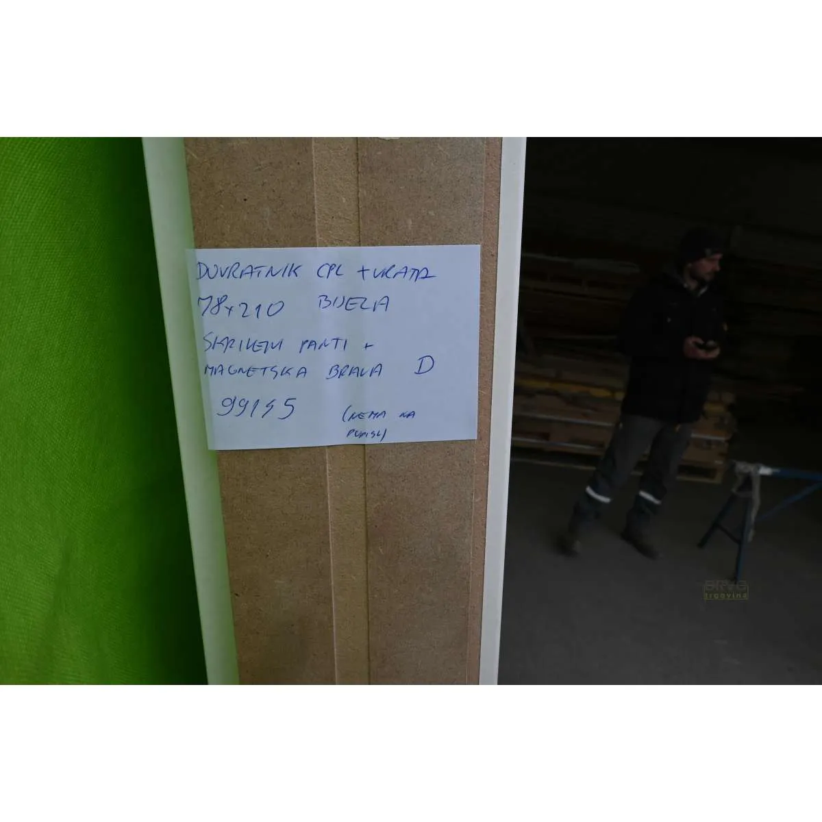 VRATA S DOVRATNIKOM CPL 0011 BIJELA, SKRIVENI PANTI, MAGNETSKA BRAVA, 78x210 