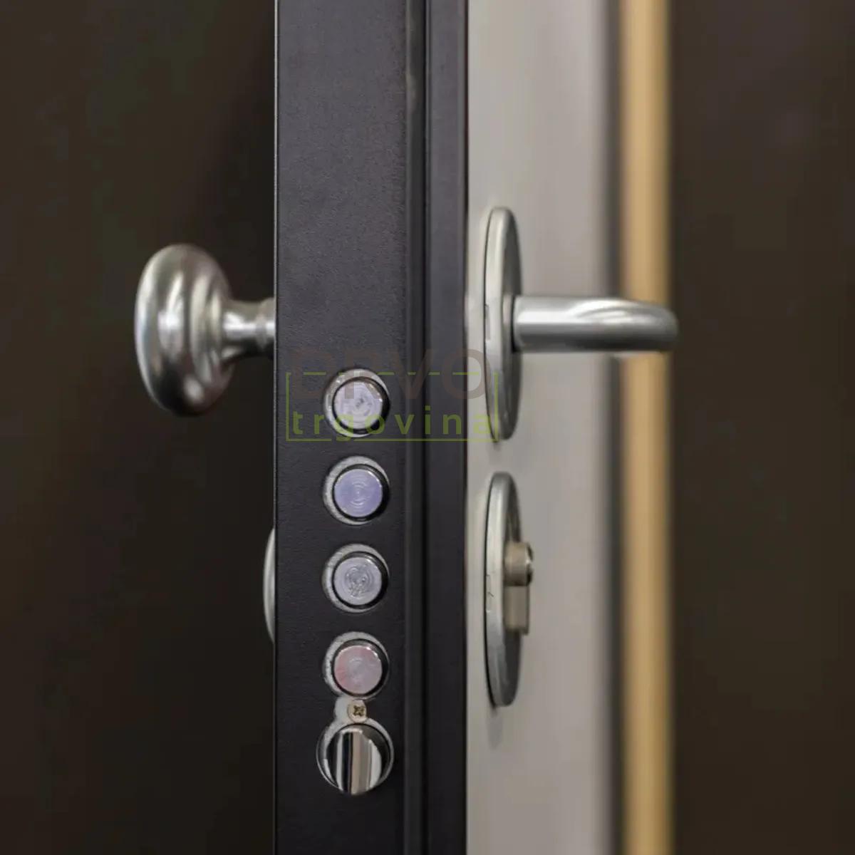 VRATA ULAZNA PROTUPROVALNA CPL/MELAMIN UNUTARNJA 