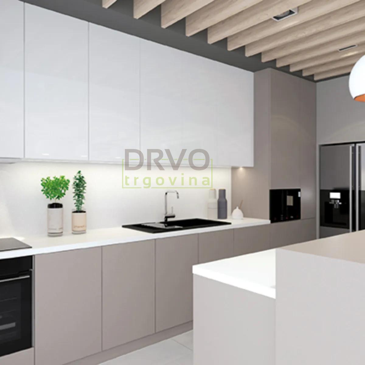 IVERICA OPLEMENJENA 8685 BS SNJEŽNO B/B 18/2800/2070mm 