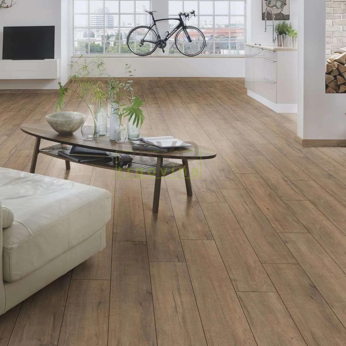 LAMINAT  8mm/Kl.32 SUPER NATURAL CLASSIC PURE+ K635 HRAST APOLLO p=2,260 m2 