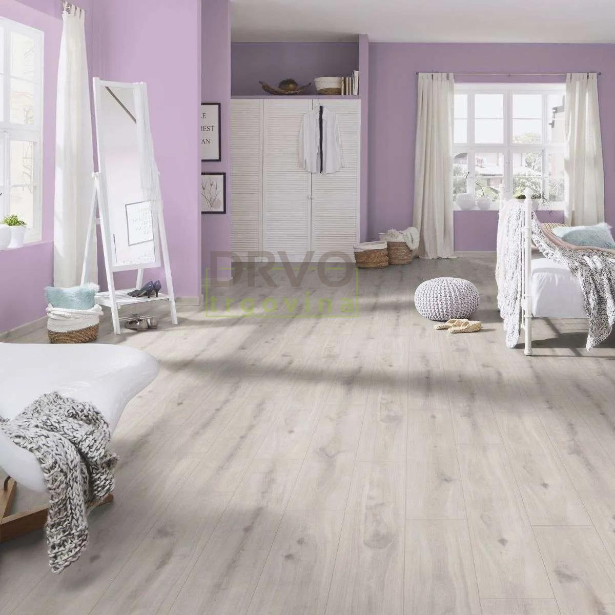 LAMINAT  8mm/Kl.33 ORGANIC Orca PURE + K231 HRAST MISTY p=2,26 m2 