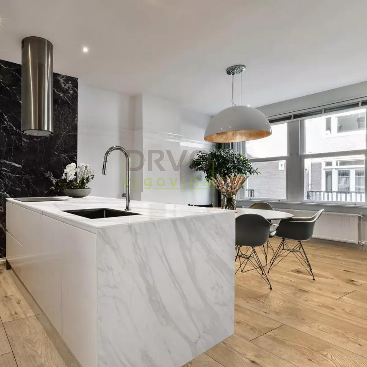 SPC VINIL 5+1mm/KL.34 ROCKO R131x HRAST BARLEY s podlogom p=2,14m2 