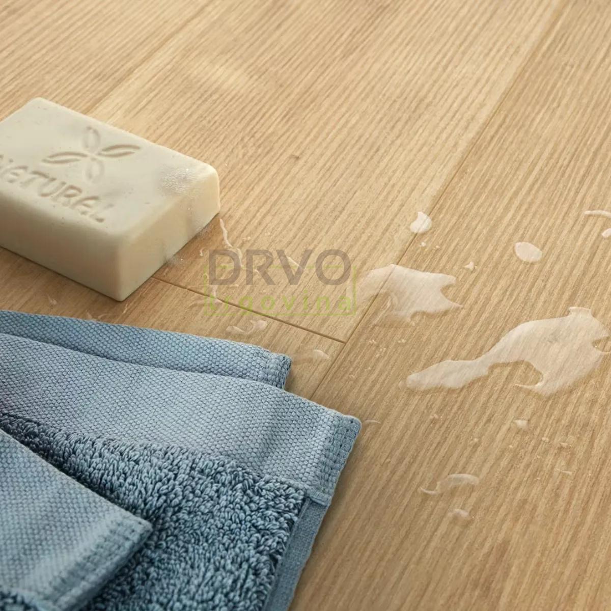 LAMINAT  7mm/Kl.32 BODOMO 7517/8837x HRAST LOFOTEN p=2,51 m2 