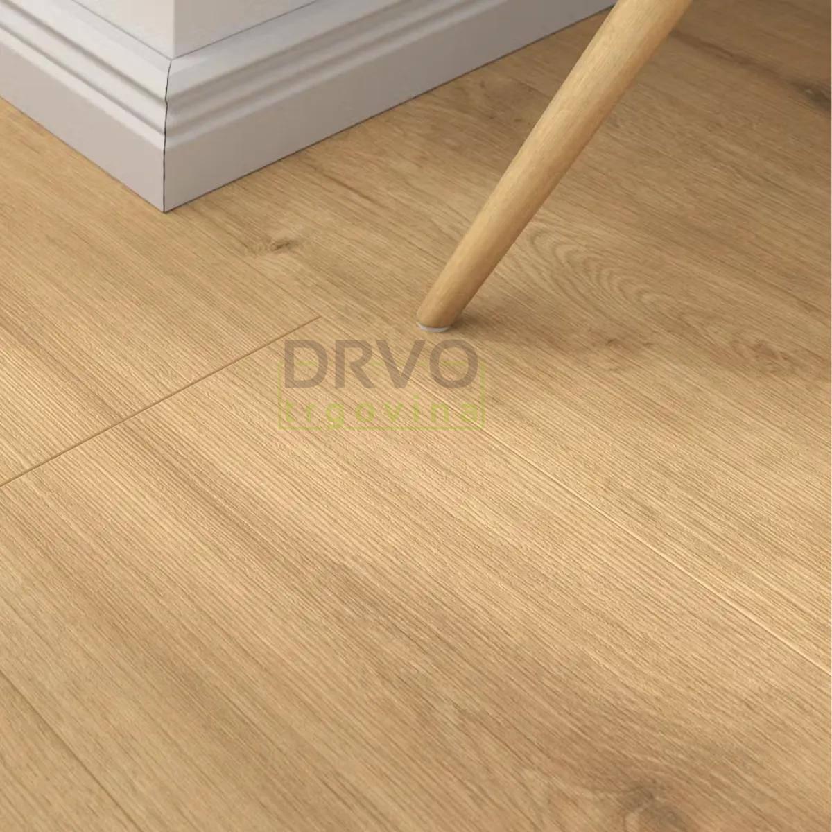 LAMINAT  7mm/Kl.32 BODOMO 7517/8837x HRAST LOFOTEN p=2,51 m2 