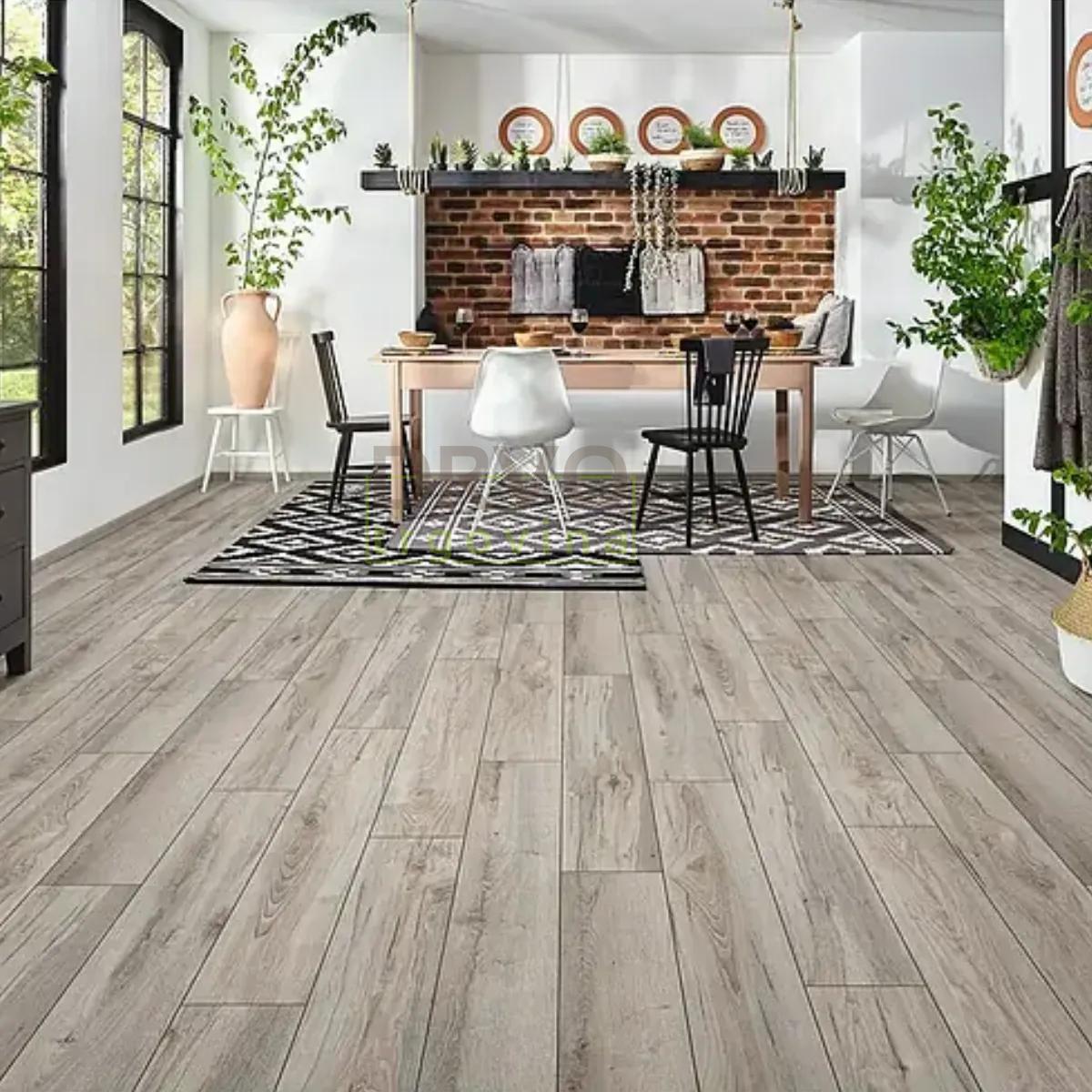 LAMINAT  6mm/Kl.32 AQUAPRTECT 30670844 HRAST LUCHA  p=2,76 m2 