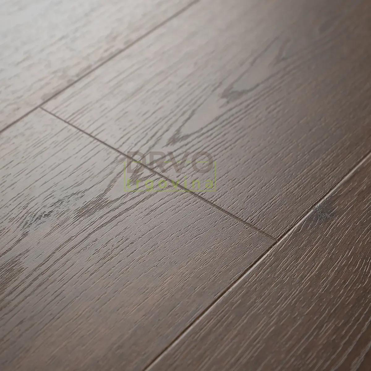 LAMINAT 10mm/Kl.32 GOOD HOME 782x HRAST BICESTER p=1,846 m2 